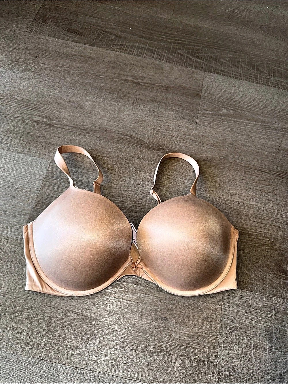 Victoria's Secret Body by Victoria Push-Up Bra in Pink 40DD/E90